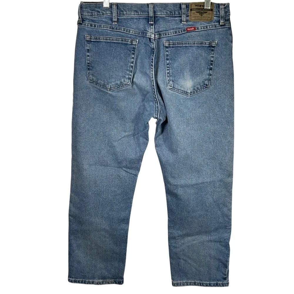 Wrangler Mens‎ Jeans Size 36x29 Relaxed Fit Blue Denim Casual Pants